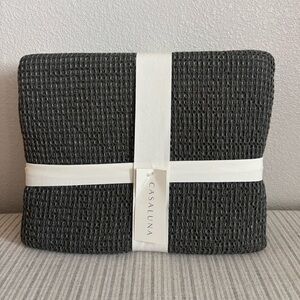 NWT King Textured Waffle Coverlet Olive Green - Casaluna